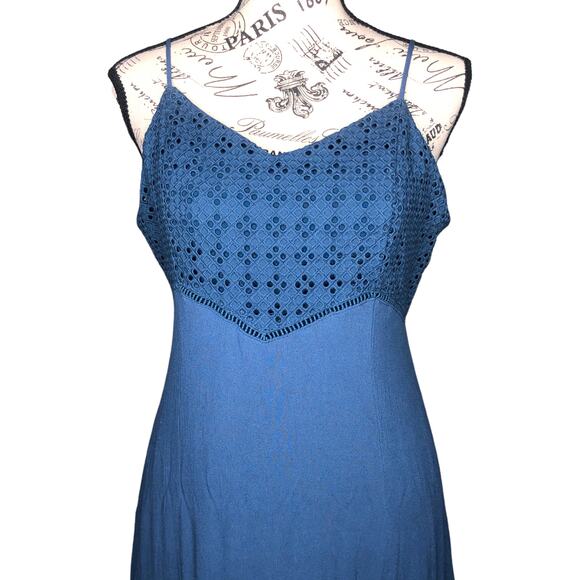 Miami LARGE Adjustable Spaghetti Strap Eyelet Crochet Detail Midi Sundress - Picture 12 of 14